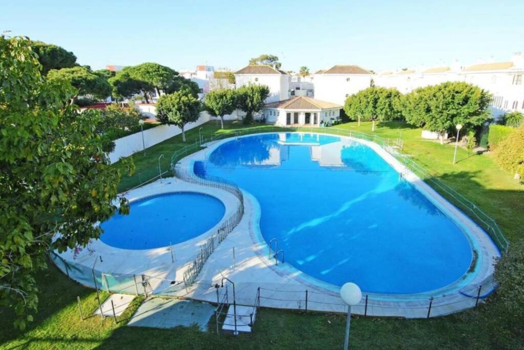 Apartamento Acogedor Apartamento A 100 M. De Pinares Y Playa Rota Exterior foto